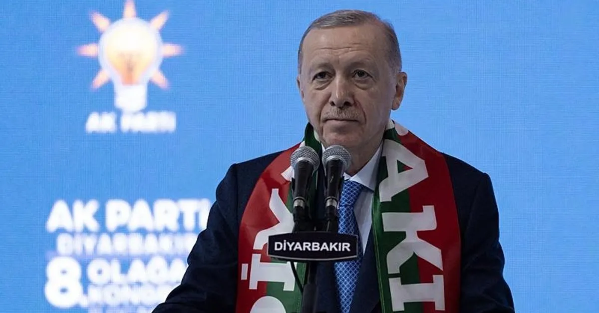 Cumhurbaşkanı Erdoğan: "Terör Örgütü Kendini Feshetmeli"