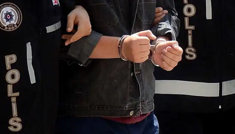 Kayseri’de Gerçekleşen Yasa Dışı Silah Operasyonunda İki Zanlı Tutuklandı