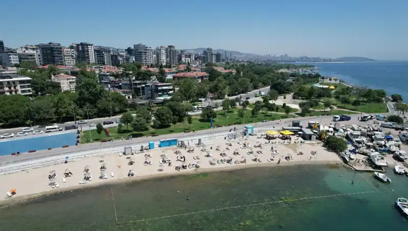 İstanbul Sıcak Havadaki Kaçış Noktası: Caddebostan Sahili