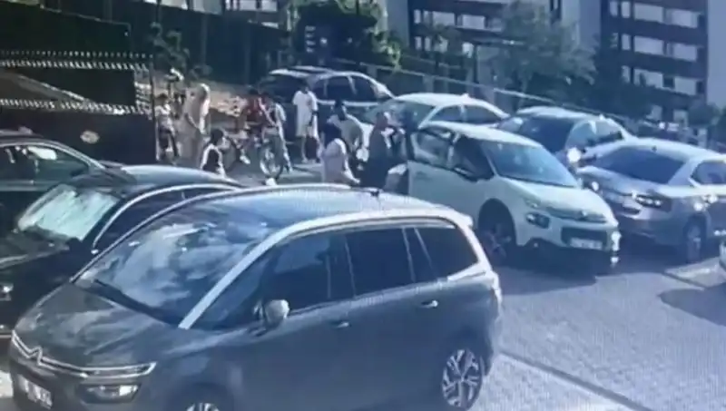 Eşi ve Yakınlarını Arabayla Ezdi: Korkunç Olayın Perde Arkası
