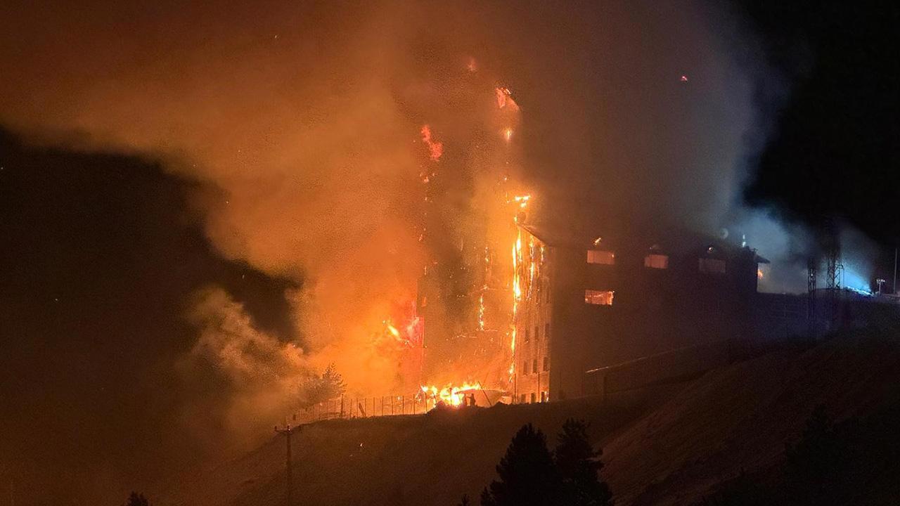 Kartalkaya Kayak Merkezi'nde Otelden Korkunç Yangın: 3 Ölü, 21 Yaralı