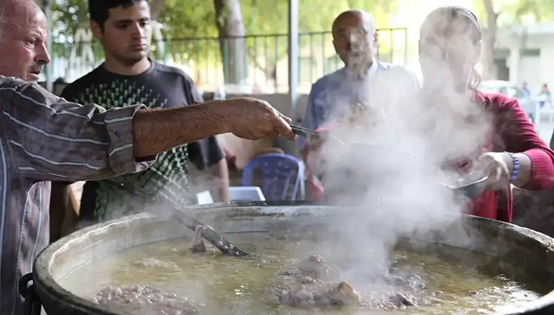 Gadir-i Hum Bayramı: Anlamı ve Kutlama Geleneği Hakkında Bilgiler