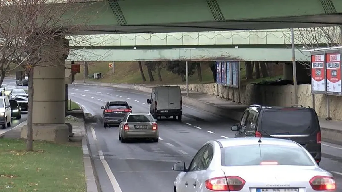 Trafik Kazalarıyla Bilinen Alt Geçitte Çözüm: Yol Kot Seviyesi Düşürülecek