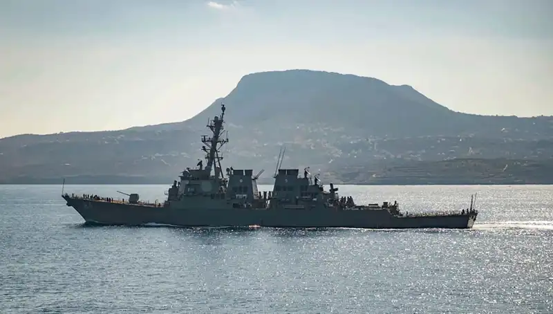 ABD’nin Yunanistan’da Askeri Güç Gösterisi: Donanma Üssü Kaleye Dönüşüyor