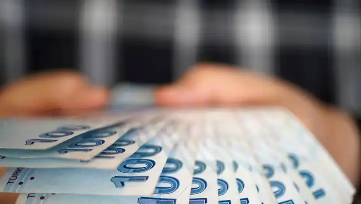 Emekli Promosyonları 2025: Güncel Banka Kampanyaları Neleri Sunuyor?
