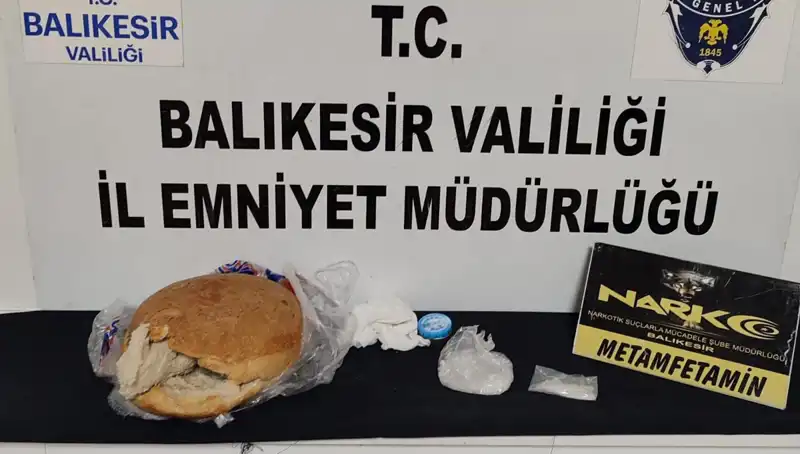 Ekmeğin İçine Gizli Uyuşturucu Koyan Şebekeye Operasyon