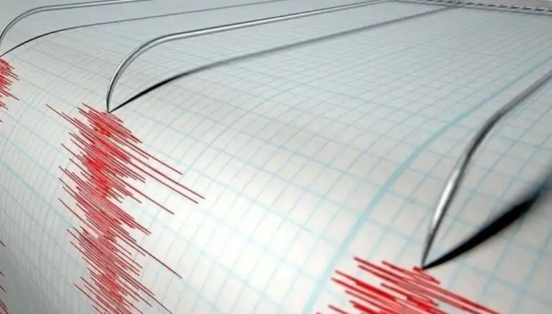 Bozcaada'da 3.9 Büyüklüğünde Deprem: Yerel Halk Şoke Oldu